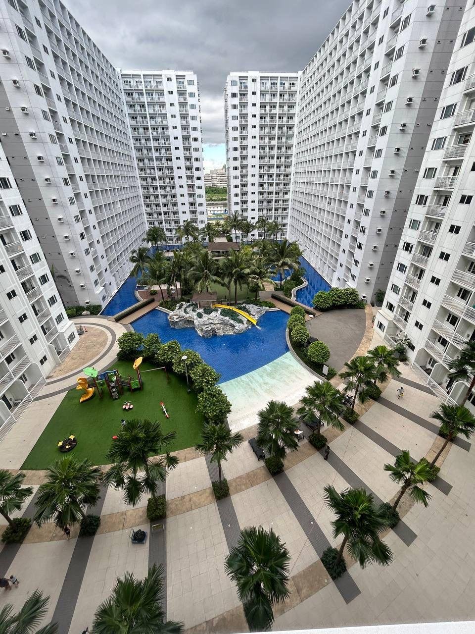 Shell Residences Staycation by K Manila Reviews and Travel Guide Top 10 Elite Award Winner for Unbeatable Family Comfort
