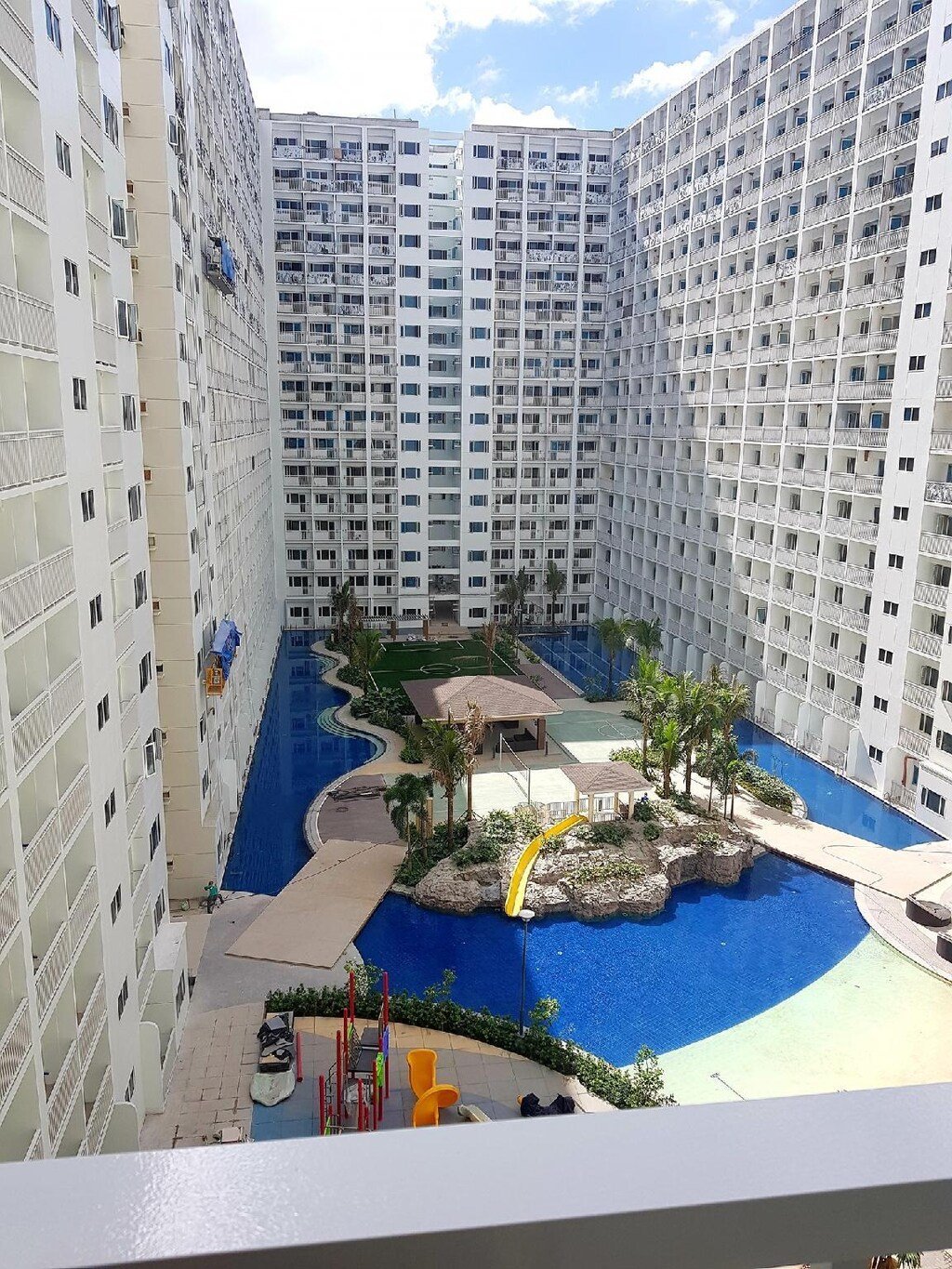 Shore Residences MOA Pasay City Staycation Reviews And Travel Guide