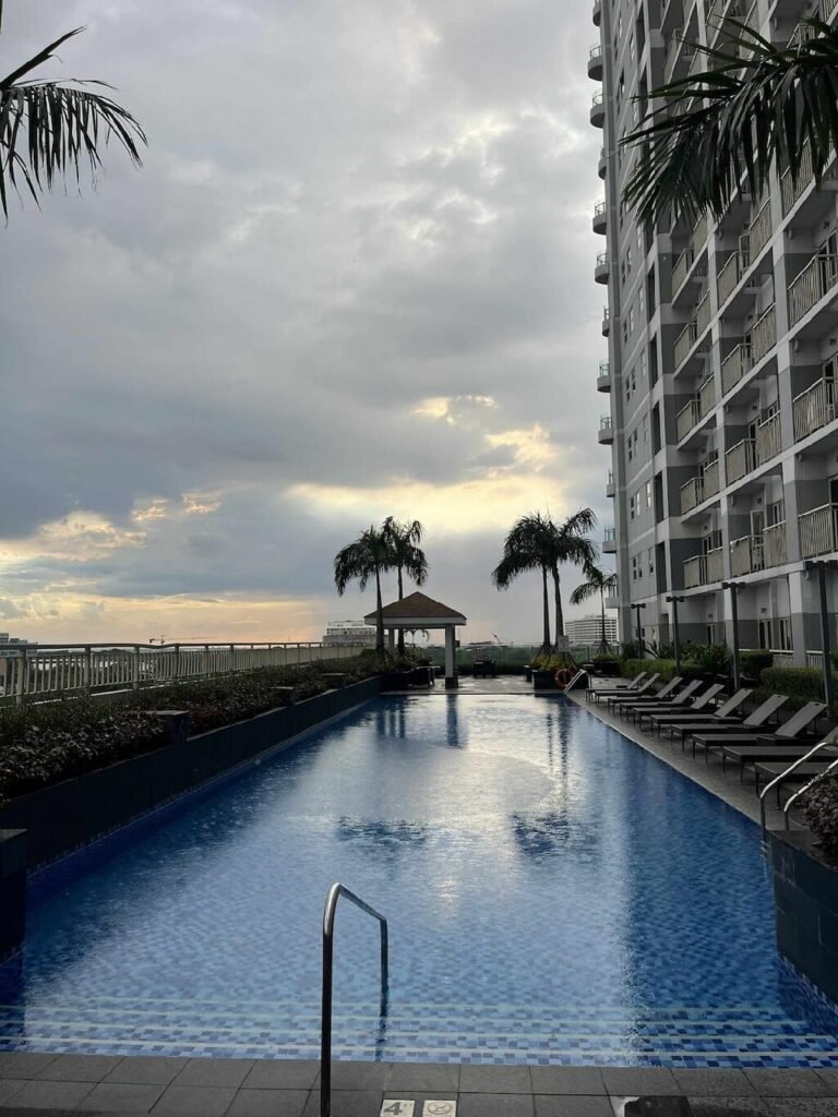 Shore Staycation Manila Philippines Travel Guide Reviews 5 Star Rating Stunning Reason Why To Book This Hotel