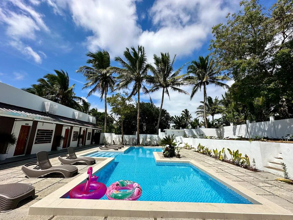 Solstice Suites-Jacob Sebastian Suite (16 pax), Tagaytay, Philippines