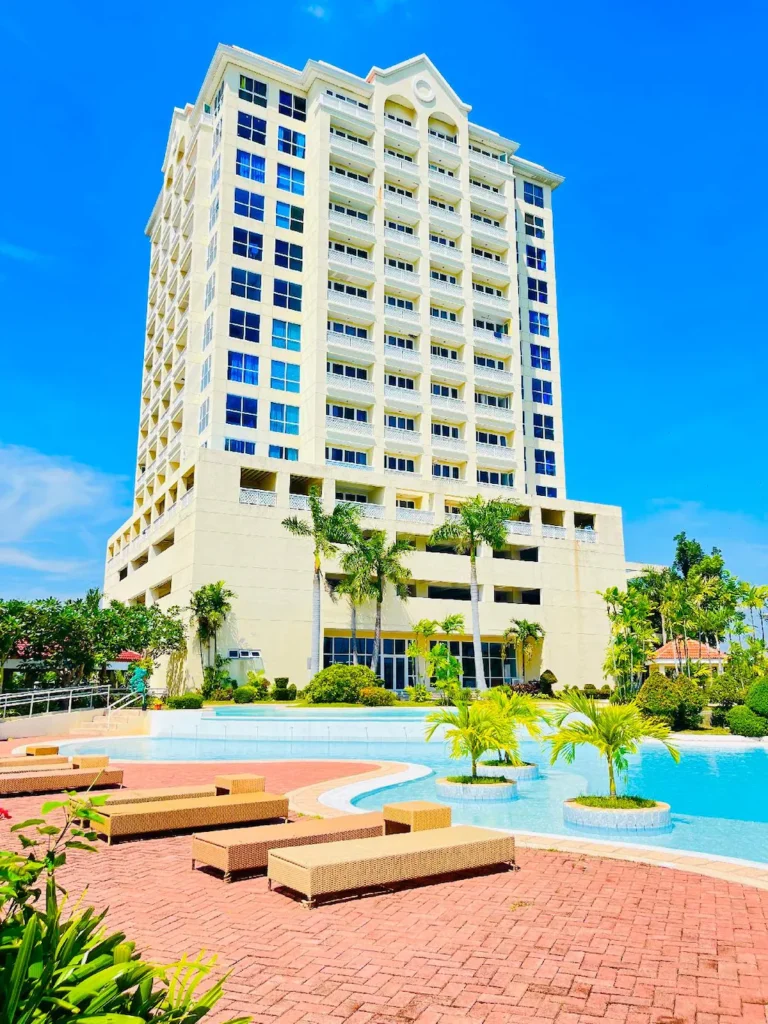 Sophisticated Oceanview Studio in La Mirada Cebu Philippines Reviews and Travel Guide