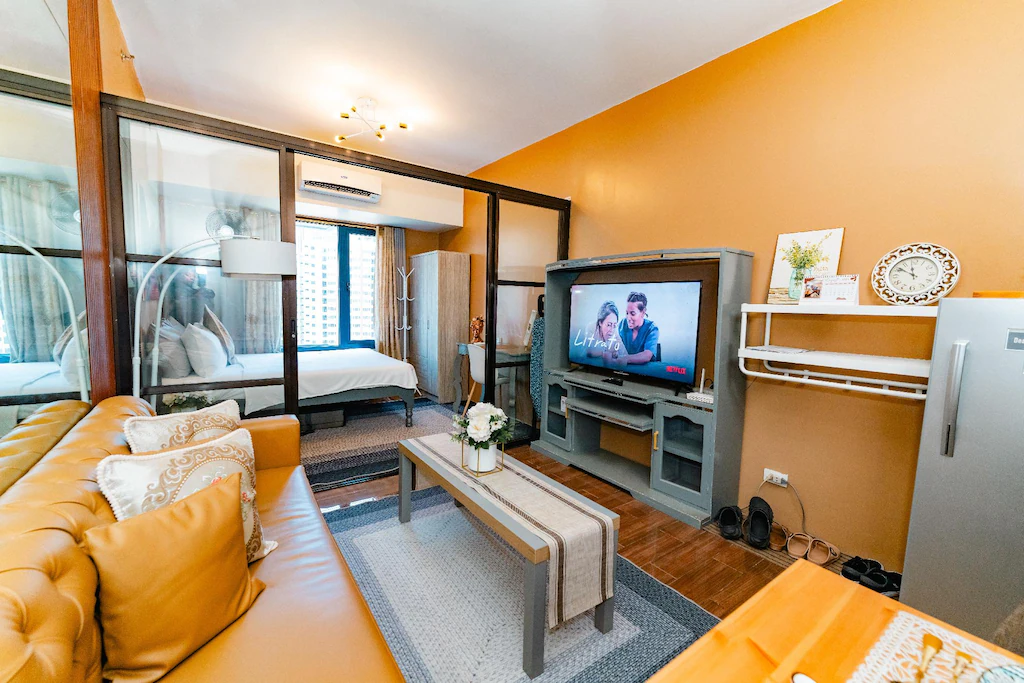 Staycation by Ness in Ayala Makati Manila Philippines Reviews and Travel Guide