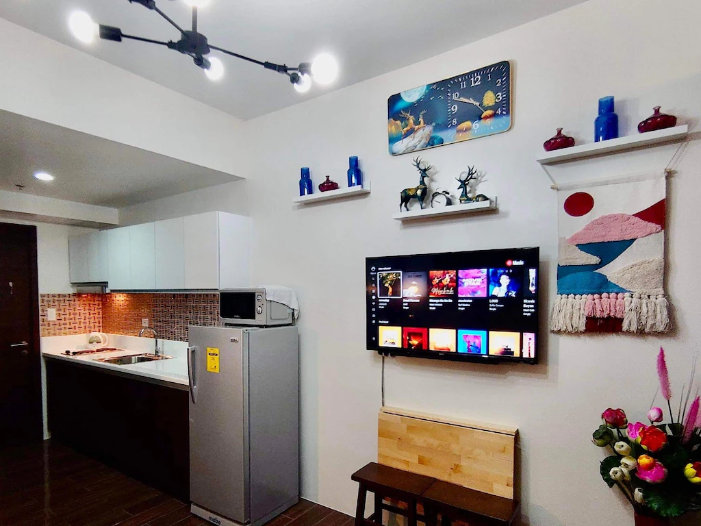 Staycationsite w/ Balcony at Air Residences Makati, Manila, Philippines