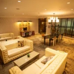 Studio | Netflix 40" TV | fast net | Makati center, Manila, Philippines