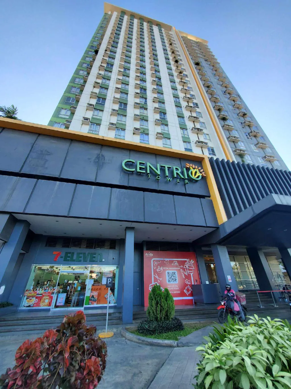 Studio Pool View @ Centrio Tower beside Ayala Mall, Cagayan De Oro, Philippines