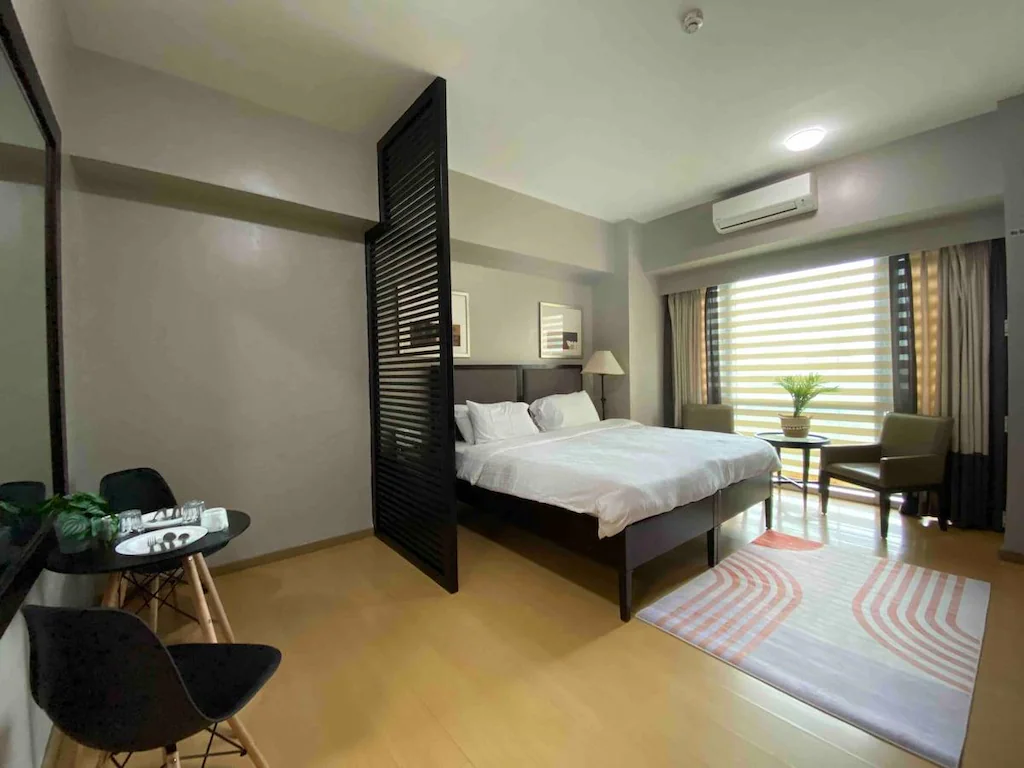 Studio Unit at Avant, BGC, Manila, Philippines