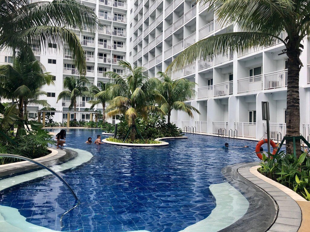 Stylish 1-Bedroom Suite at Shore Residences, Manila, Philippines