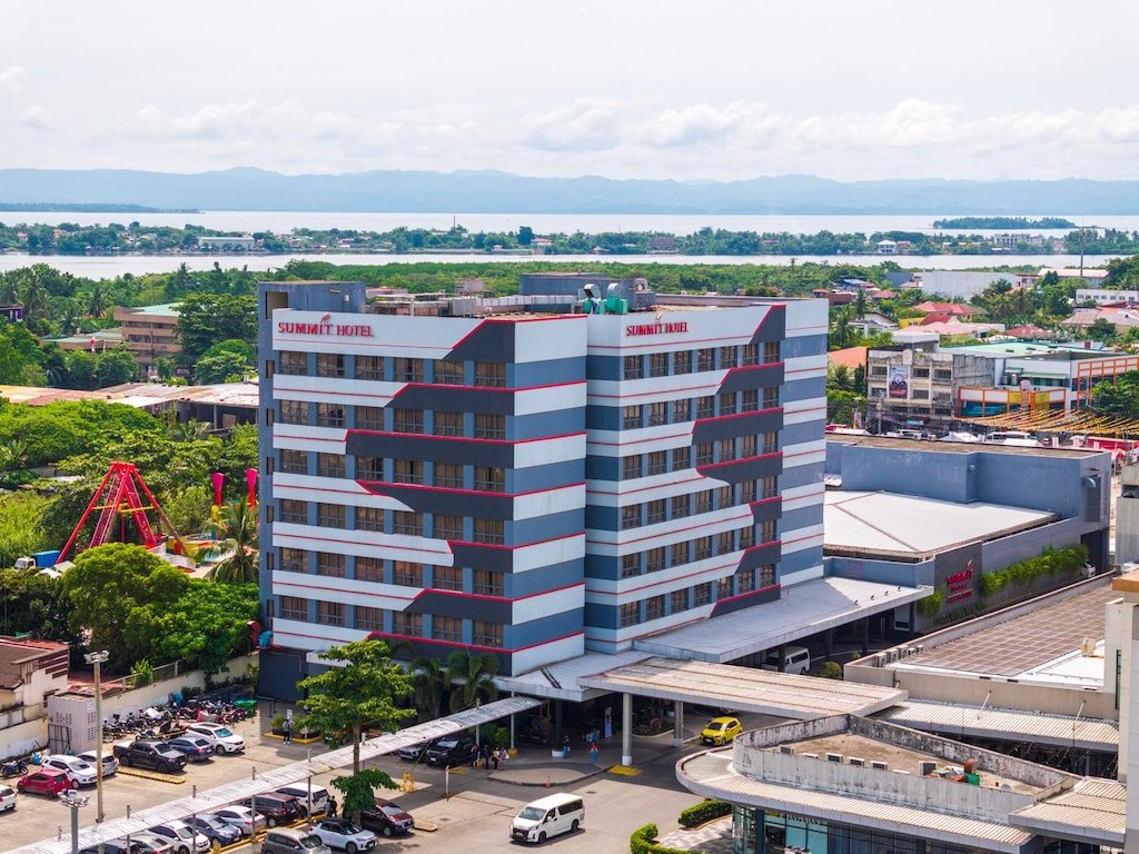 Summit Hotel Tacloban Reviews and Travel Guide