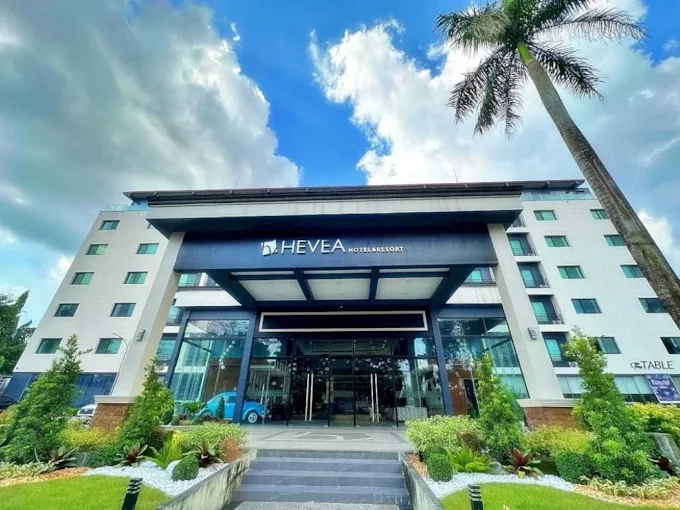 Sunday Hevea Hotel and Resort, Angeles / Clark, Philippines