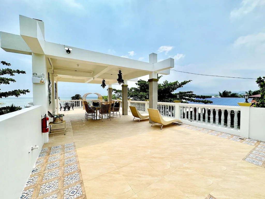 The Kroun Seafront Residences, Agdangan, Philippines