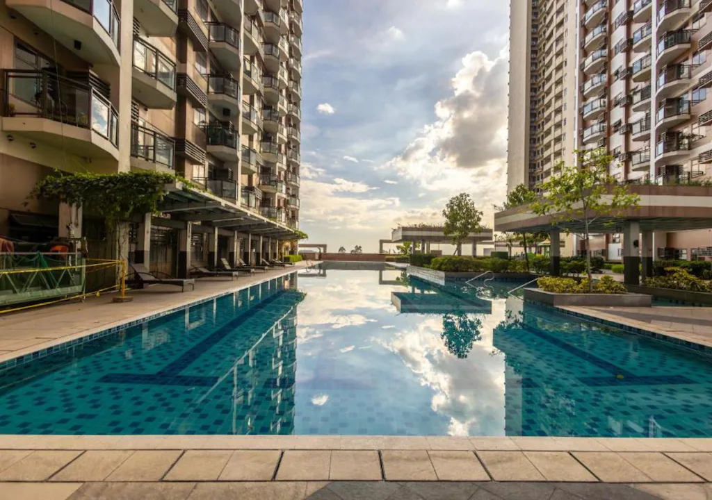 The Radiance Manila Bay, Manila, Philippines Ultimate Travel Guide: 5 Reasons This 4-Star Aparthotel Offers the Best Scenic Reviews and Waterfront Stay