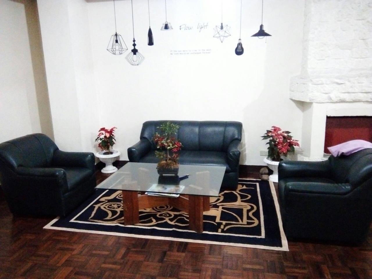 Townhouse 5 bedroom and 4 tnb