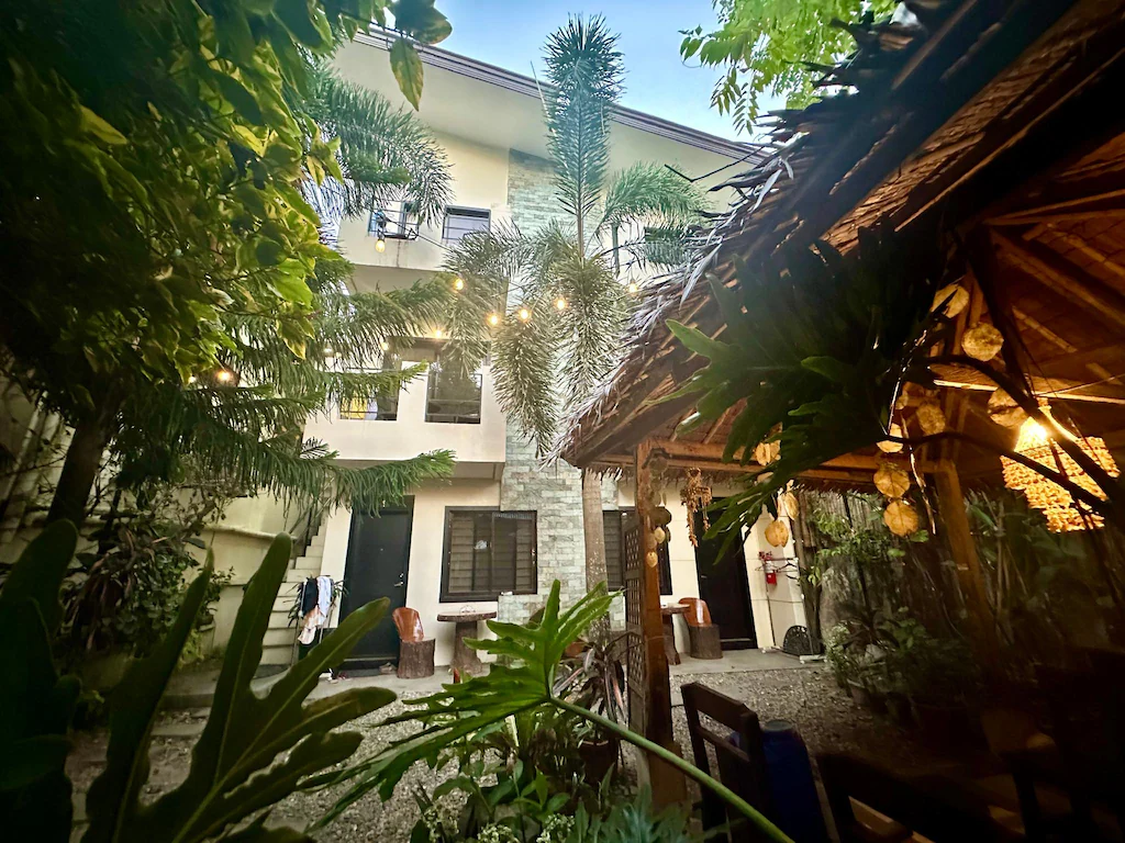 Tranquil Studio - 3 Mins. to White Beach Unit 1 Boracay Island Philippines Reviews and Travel Guide