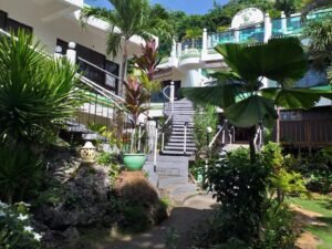 Turtle Inn Resort