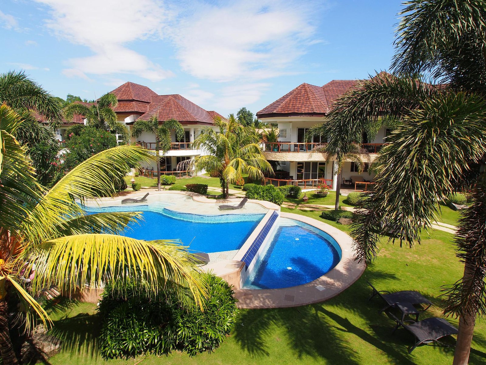 Vida Homes Condo Resort Dauin