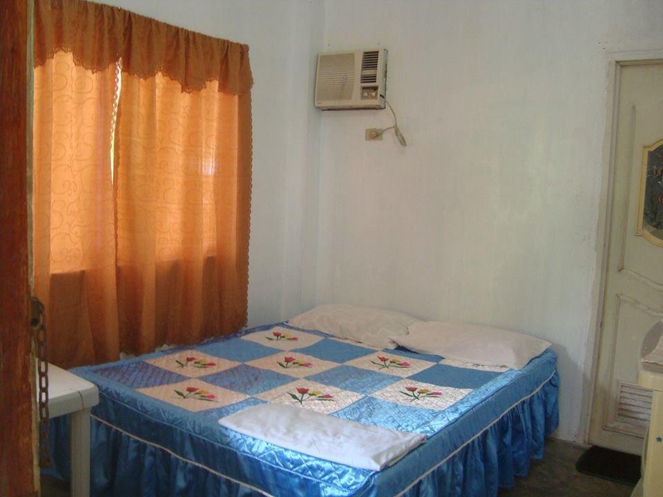 Winnie Gwapo Room Rental