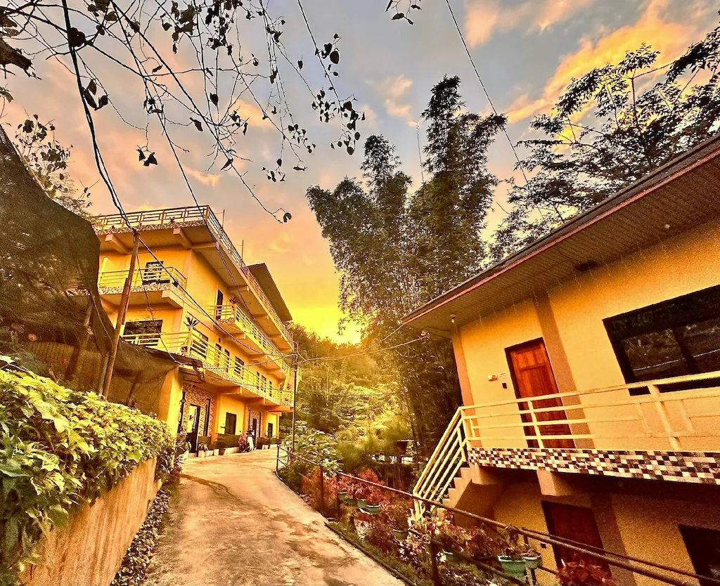 Garden nen Ines Guest House: Your Secret Garden Sanctuary in La Trinidad