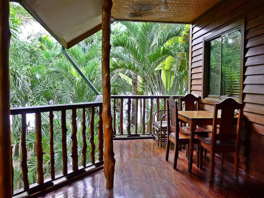 La Salangane Caalan Beach Villa: Your Secret Rustic Escape in El Nido
