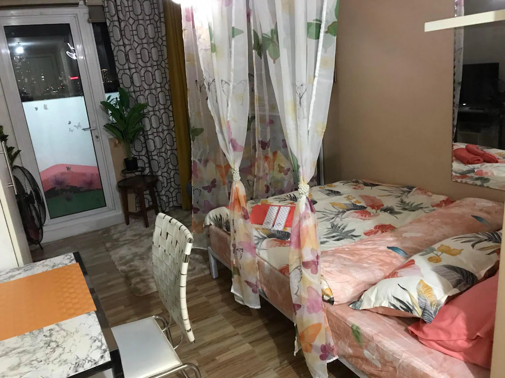 Makati Condo w/ Patio at SM Jazz Residences, Manila, Philippines