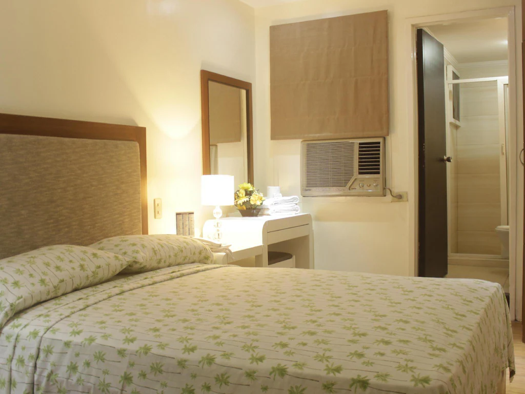 Ridgecrest Gardens Hotel Subic Guide: Budget Stays & Local Tips