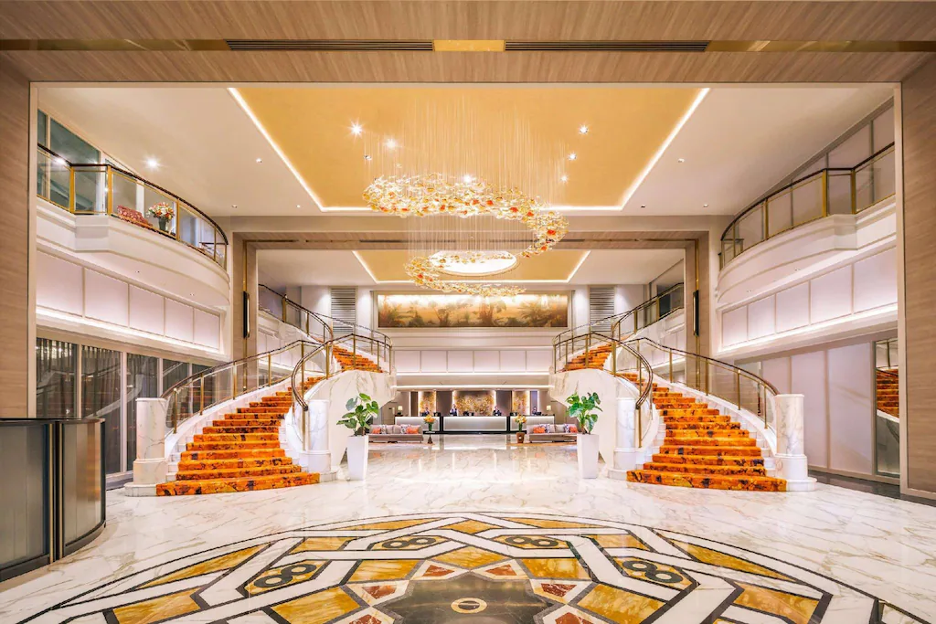 Royal Plaza on Scotts Hotel Singapore Ultimate Travel Guide and Guest Reviews