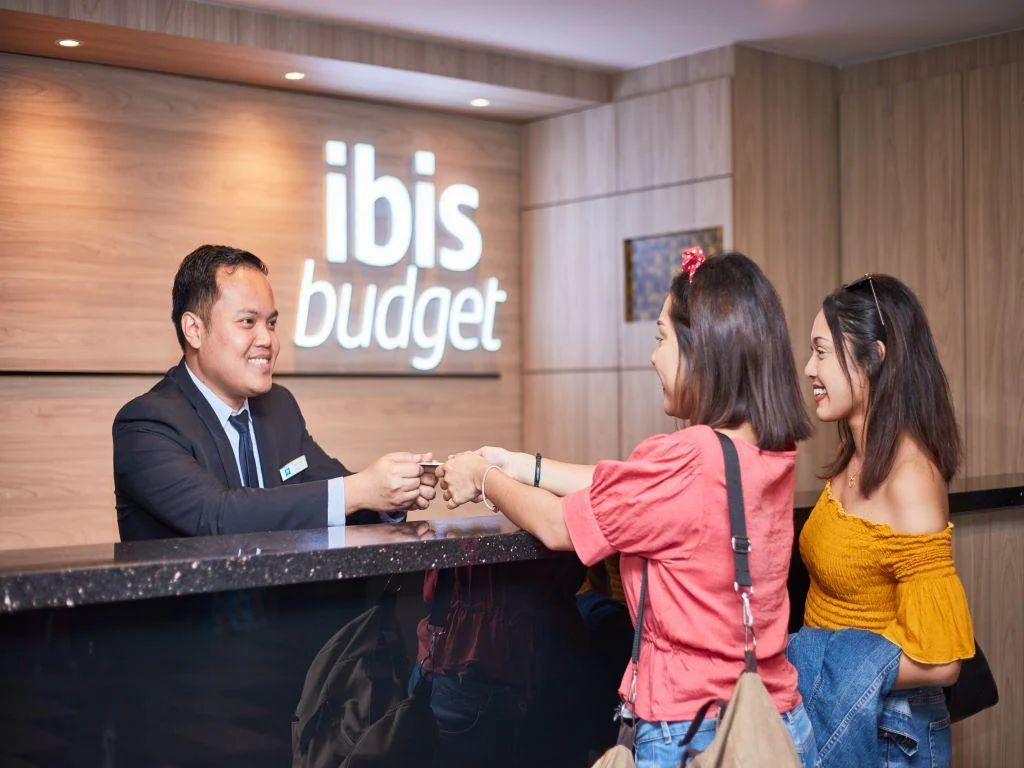 ibis budget Singapore Ruby Reviews and Travel Guide 2-Star Phenomenal Budget Choice